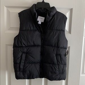 NWT!! Boys Size Large Old Navy Puffer Vest
